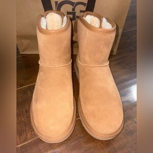 Ugg Ultra Mini Bailey Leather Bow style in the Chestnut color 10
